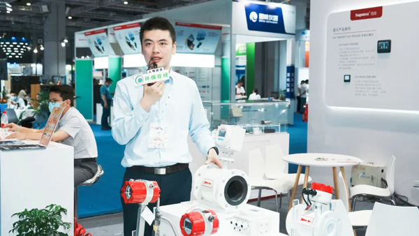 這場(chǎng)10萬(wàn)+觀眾的環(huán)保盛會(huì)，美儀有點(diǎn)“?熱?”！